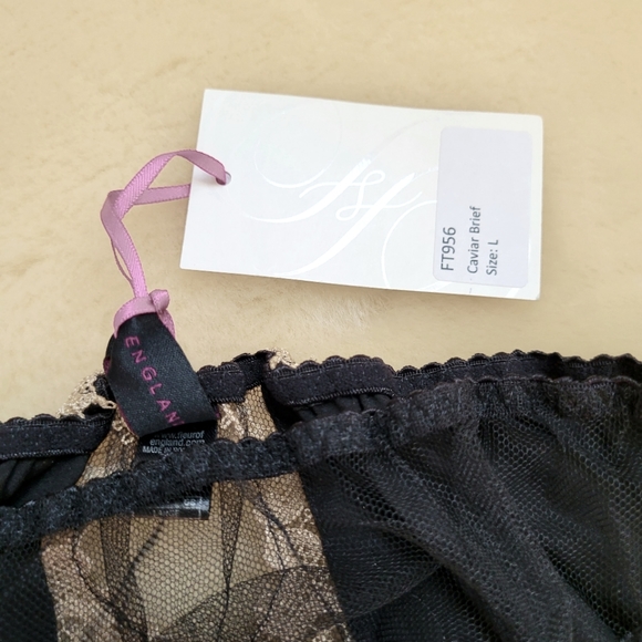 Fleur of England Caviar Balcony Bra Brief Set - Picture 12 of 12